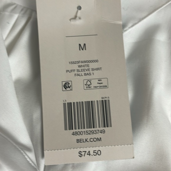 Biltmore Women’s White Button Down Dress Shirt- pleated upper back-Medium - Picture 15 of 15